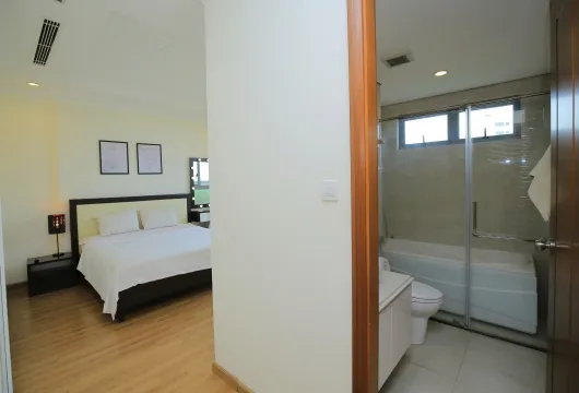 Apartment for Rent in Hanoi | Vinhomes Nguyen Chi Thanh | 3BR $1300 Net