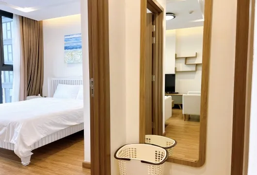 Lake View 1 Bedroom Apartment for Rent at Vinhomes Metropolis | Hanoi