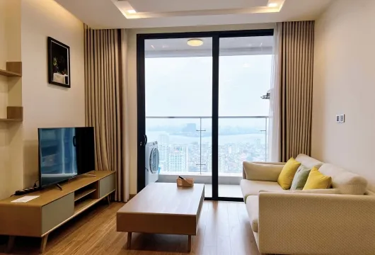 Lake View 1 Bedroom Apartment for Rent at Vinhomes Metropolis | Hanoi