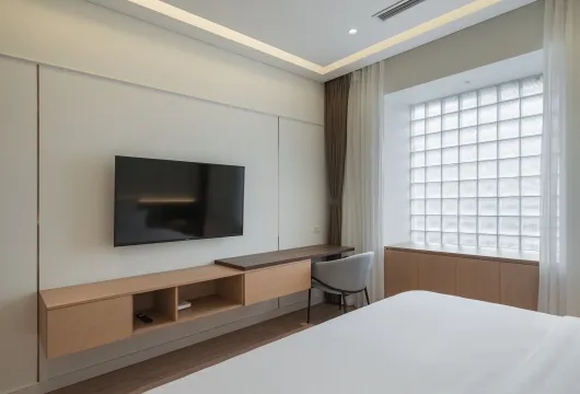 Serviced apartment for rent on Ba Trieu Street Hanoi