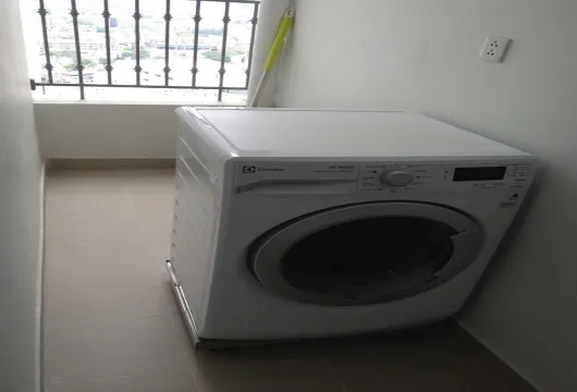 Vinhomes Nguyen Chi Thanh 2BR 86sqm Lake View