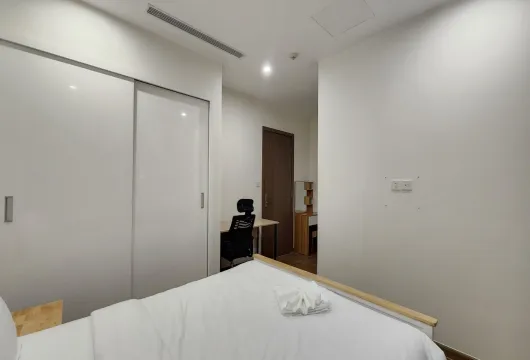 Stylish 2BR Apartment for Rent in Hanoi – Vinhomes Skylake