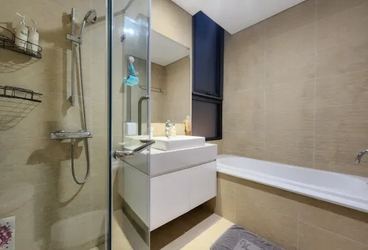 Stylish 2BR Apartment for Rent in Hanoi – Vinhomes Skylake