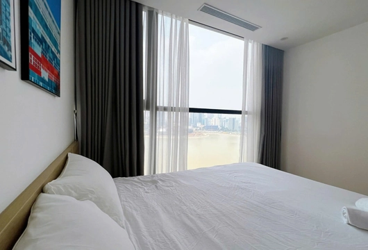 Apartment for Rent in Hanoi at Vinhomes Skylake 107m2
