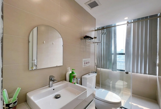 Apartment for Rent in Hanoi at Vinhomes Skylake 107m2