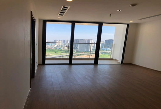 Flexible 3BR Hanoi Rental at Vinhomes Skylake