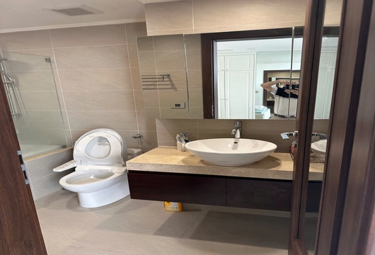 3BR Apartment for Rent in Hanoi at HDI Tower