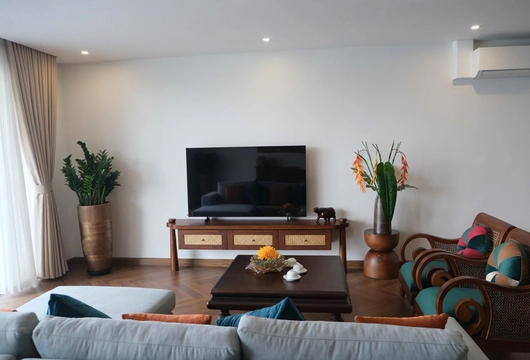 Luxury Apartment for Rent in Hanoi on Xuan Dieu 230m2