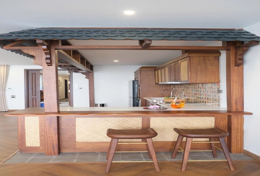 Luxury Apartment for Rent in Hanoi on Xuan Dieu 230m2