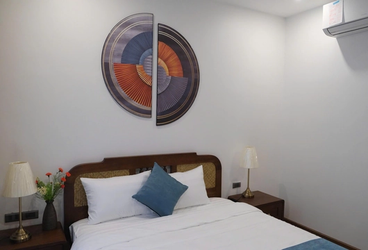 Luxury Apartment for Rent in Hanoi on Xuan Dieu 230m2