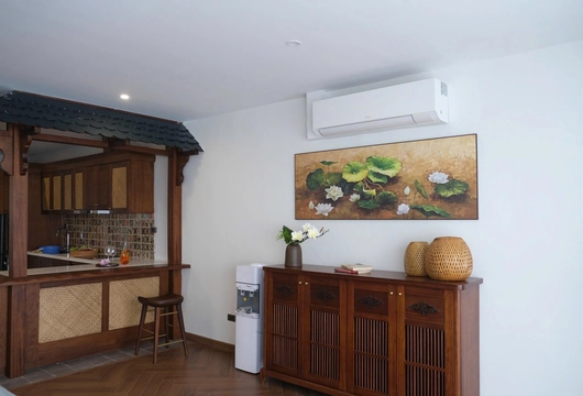 Luxury Apartment for Rent in Hanoi on Xuan Dieu 230m2