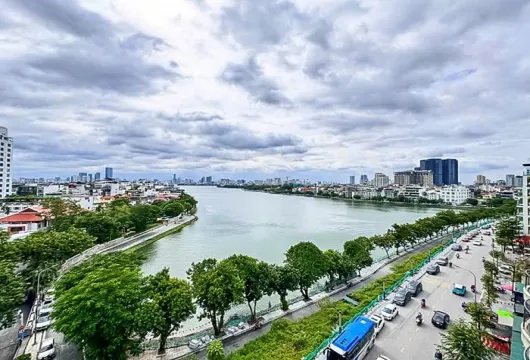 Serviced apartment in Tay Ho Hanoi with lake view 3BR