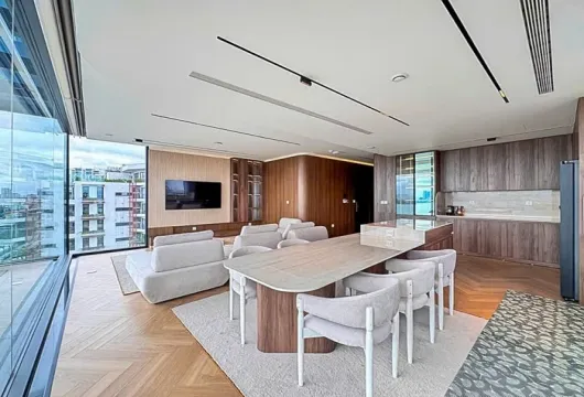 Serviced apartment in Tay Ho Hanoi high floor 3BR lake view