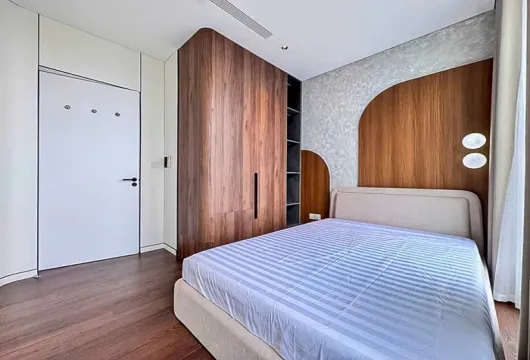 Serviced apartment in Tay Ho Hanoi with lake view 3BR