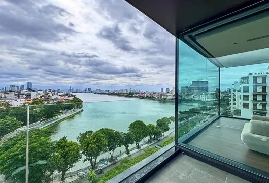 Serviced apartment in Tay Ho Hanoi with lake view 3BR