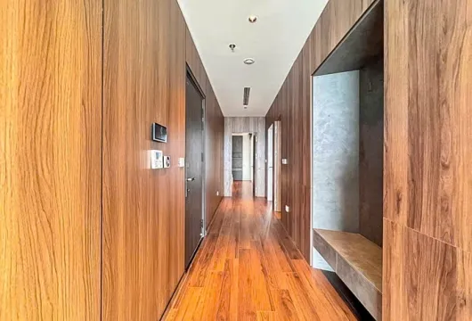 Serviced apartment in Tay Ho Hanoi with lake view 3BR