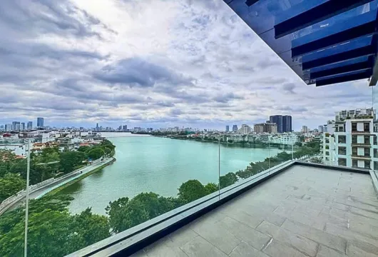 Serviced apartment in Tay Ho Hanoi high floor 3BR lake view