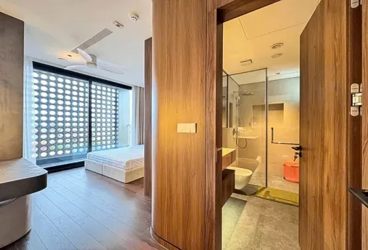 Serviced apartment in Tay Ho Hanoi with lake view 3BR