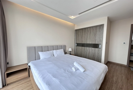Convenient 2BR Home at Vinhomes Metropolis