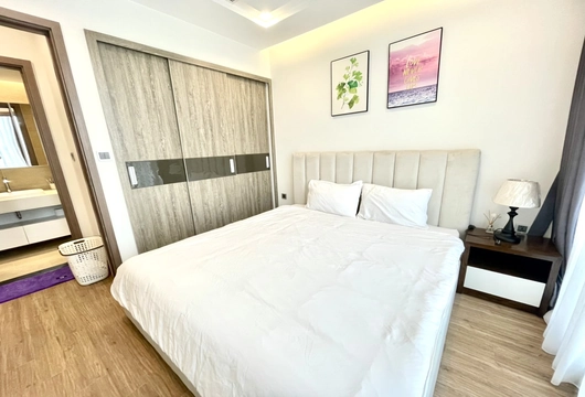 Ready 2BR Apartment in Vinhomes Metropolis