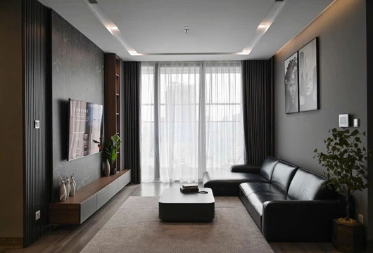 Balanced 2BR Apartment at Vinhomes Metropolis