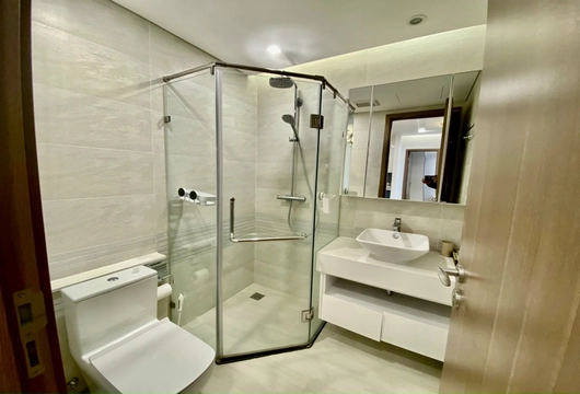 Flexible 2BR Home in Vinhomes Metropolis