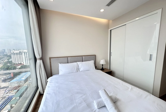 Convenient 2BR Home at Vinhomes Metropolis