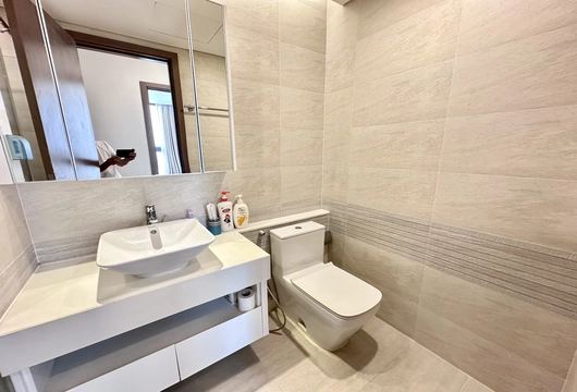 Convenient 2BR Home at Vinhomes Metropolis