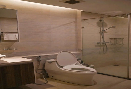 Balanced 2BR Apartment at Vinhomes Metropolis