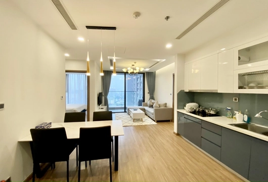 Flexible 2BR Home in Vinhomes Metropolis