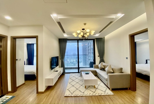 Flexible 2BR Home in Vinhomes Metropolis