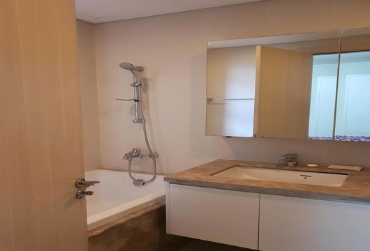 Apartment for Rent in Hanoi | Golden Palace 2BR 90sqm Furnished $800