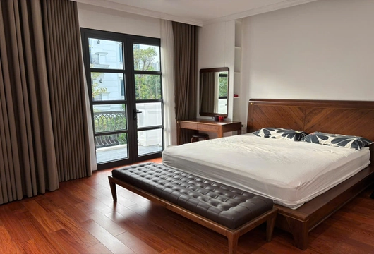 Luxury 3-Bedroom Semi-Detached Villa at Vinhomes Ocean Park – $2,300/Month
