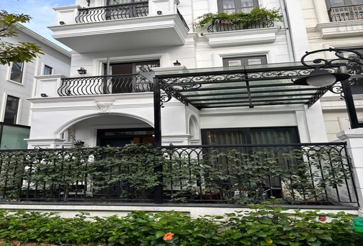 Luxury 3-Bedroom Semi-Detached Villa at Vinhomes Ocean Park – $2,300/Month