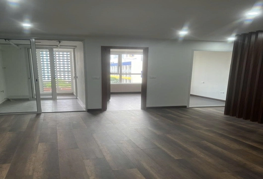 New Hanoi Rental Listing | Comfortable Living at [Hong Kong Tower]