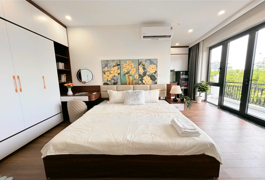 Studio Apartment for Rent on Trinh Cong Son Street, Tay Ho – Lake View, $770/Month