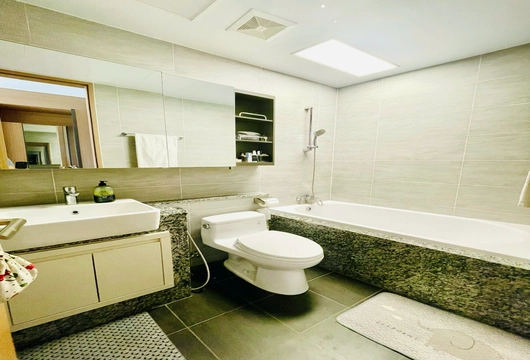 2-Bedroom Apartment for Rent at Starlake Tay Ho Tay – 90m², $1,100/Month