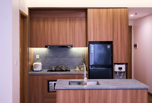 Modern 1-Bedroom Serviced Apartment on Kim Ma Street, Ba Dinh – $1,100/Month
