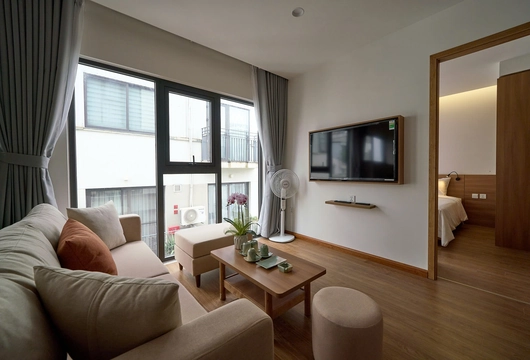 2-Bedroom Serviced Apartment on Kim Ma Street, Ba Dinh – 80m², $1,700/Month