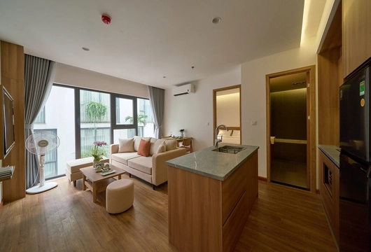 Modern 1-Bedroom Serviced Apartment on Kim Ma Street, Ba Dinh – $1,100/Month