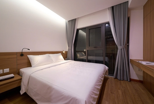 Full-Service 1-Bedroom Apartment for Rent on Kim Ma Street, Ba Dinh – $1,100/Month