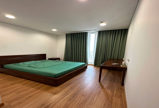 2-Bedroom Apartment for Rent on Lang Ha Street – 85m², $970/Month