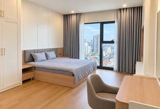4-Bedroom Apartment for Rent at Lancaster Luminaire – 180m², $1,950/Month